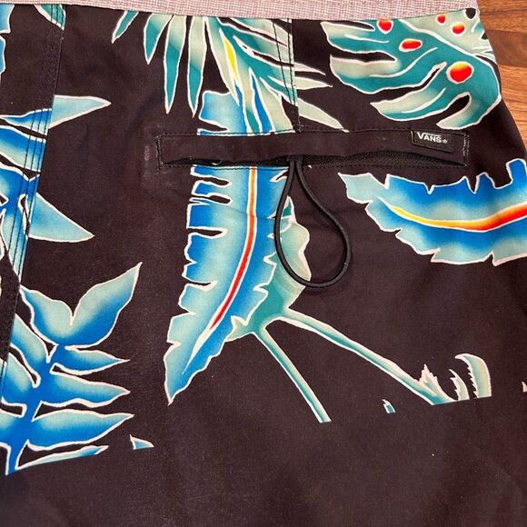 Vans Palm Tree Boardshort size 28 Cool print Like New Condition - Picture 7 of 8
